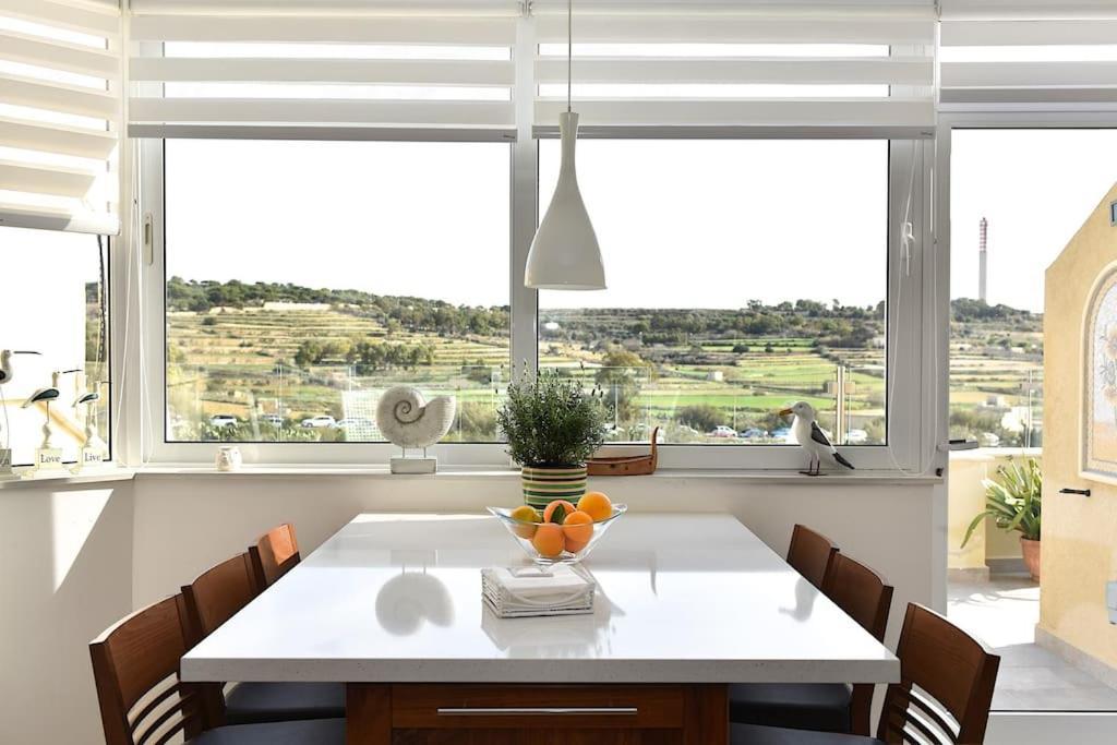 Seagull Penthouse Marsaxlokk Apartamento Exterior foto