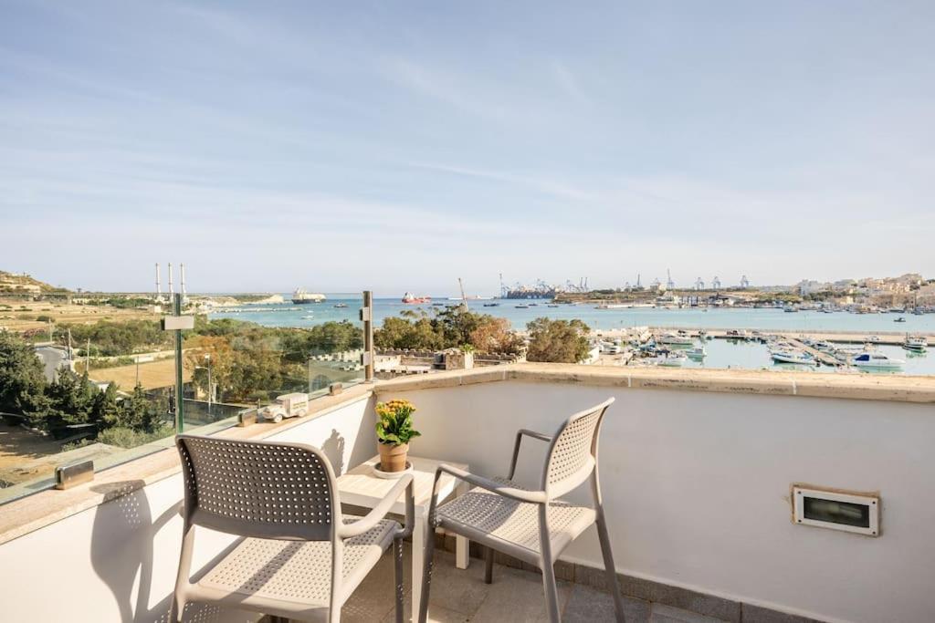Seagull Penthouse Marsaxlokk Apartamento Exterior foto