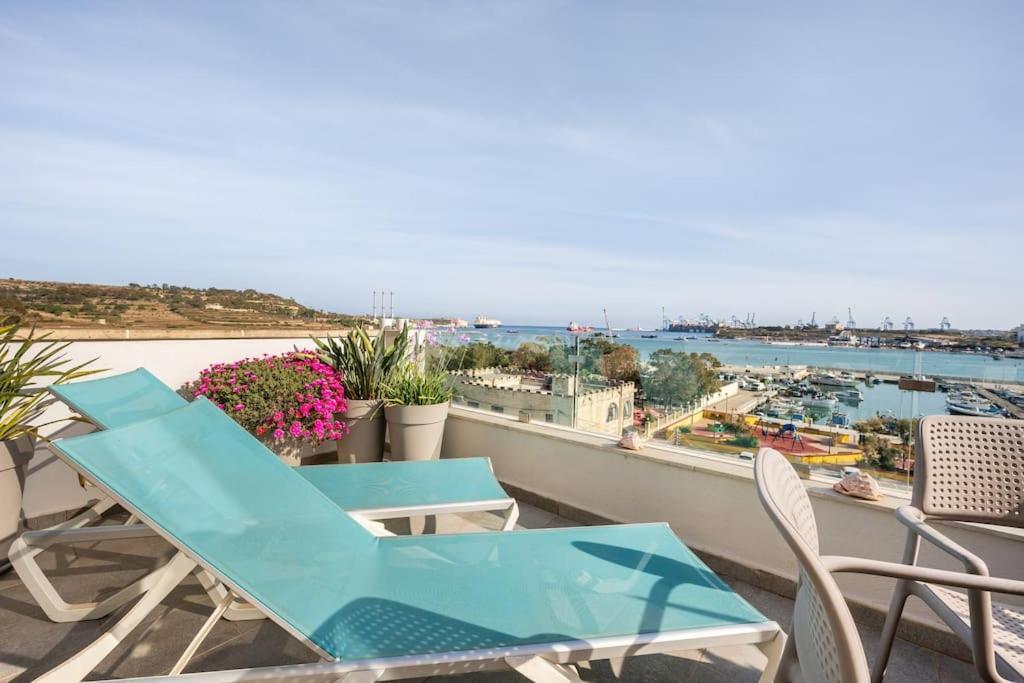 Seagull Penthouse Marsaxlokk Apartamento Exterior foto