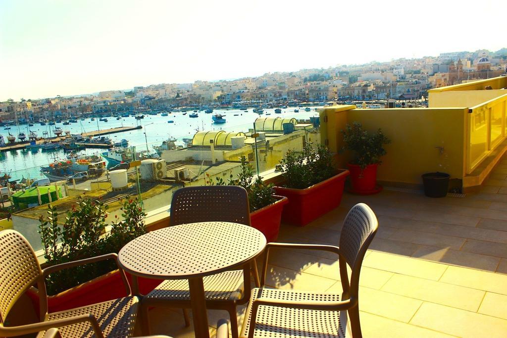 Seagull Penthouse Marsaxlokk Apartamento Exterior foto