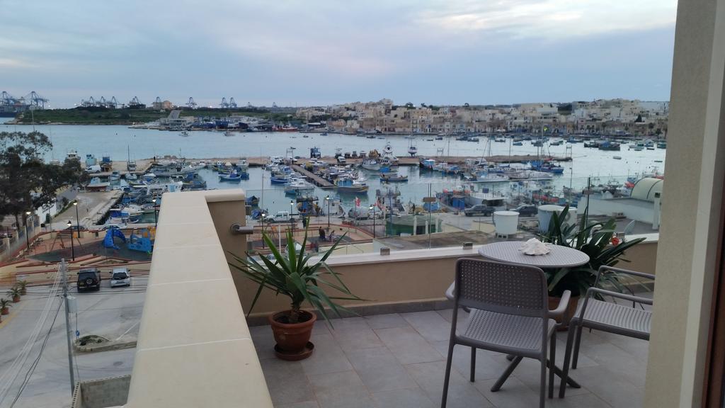 Seagull Penthouse Marsaxlokk Apartamento Exterior foto