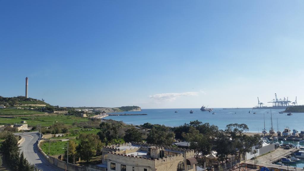 Seagull Penthouse Marsaxlokk Apartamento Exterior foto