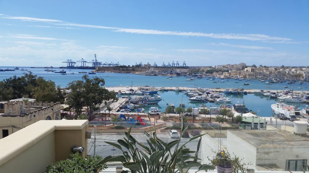 Seagull Penthouse Marsaxlokk Apartamento Exterior foto