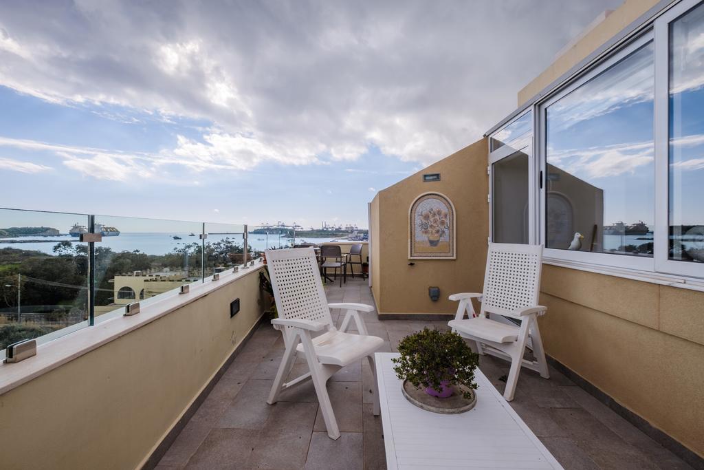 Seagull Penthouse Marsaxlokk Apartamento Exterior foto