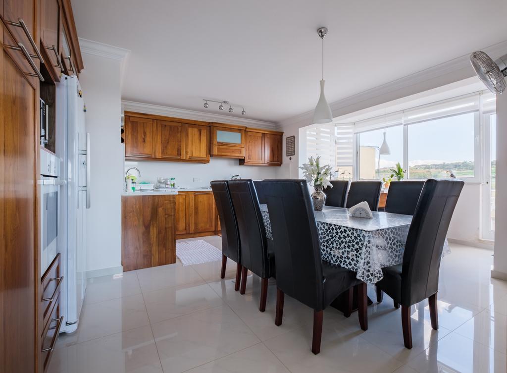 Seagull Penthouse Marsaxlokk Apartamento Exterior foto